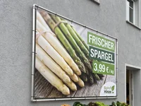 Partybanner für Veranstaltungen an Empfangsbereich in Bad Münstereifel.