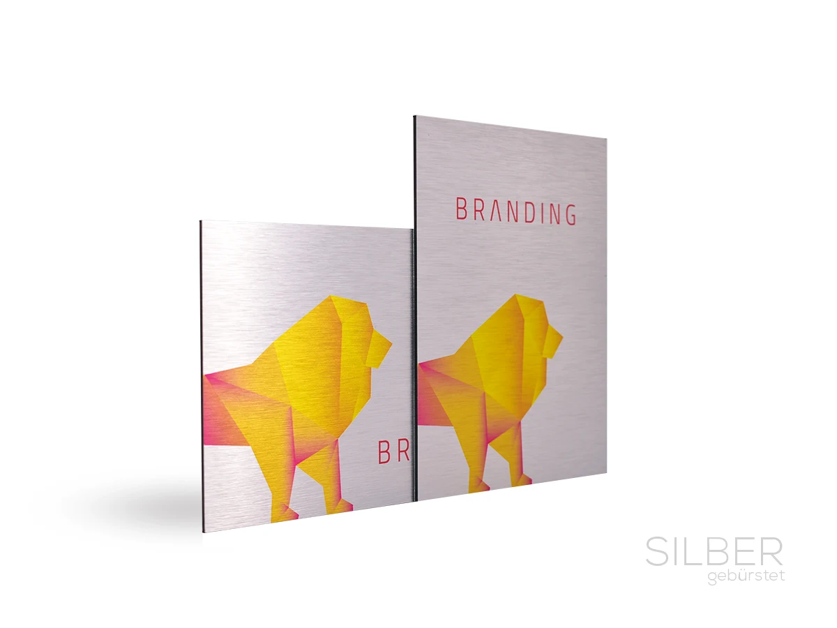 Gebuerstetes Silber-Werbeschild von der Druckerei Gau-Algesheim